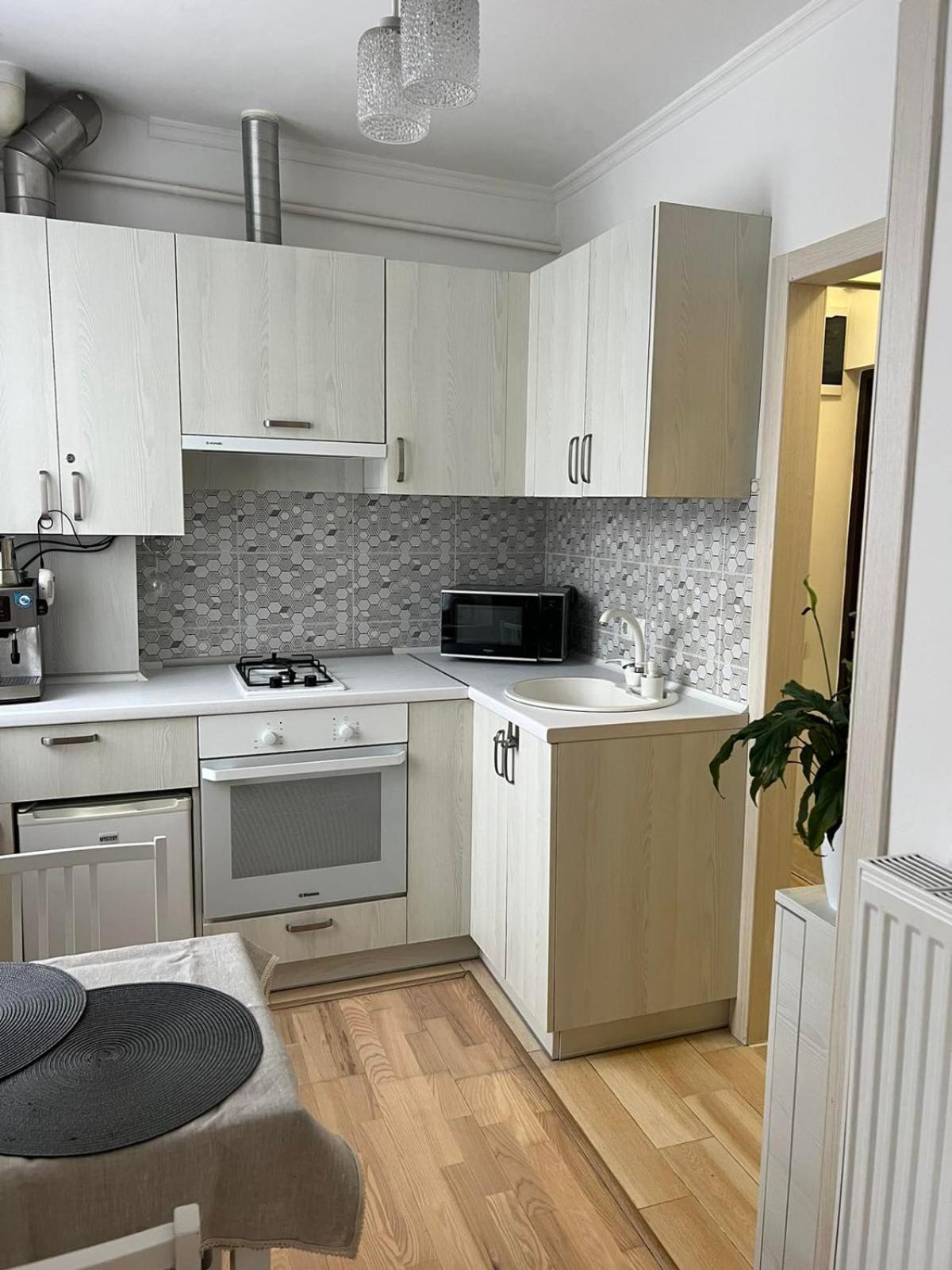 Apartment Kvitka ลวีฟ ภายนอก รูปภาพ